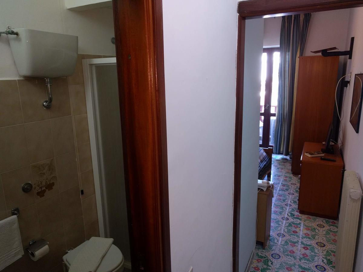 Hotel Conte - S. Angelo Bay Serrara Fontana Екстер'єр фото